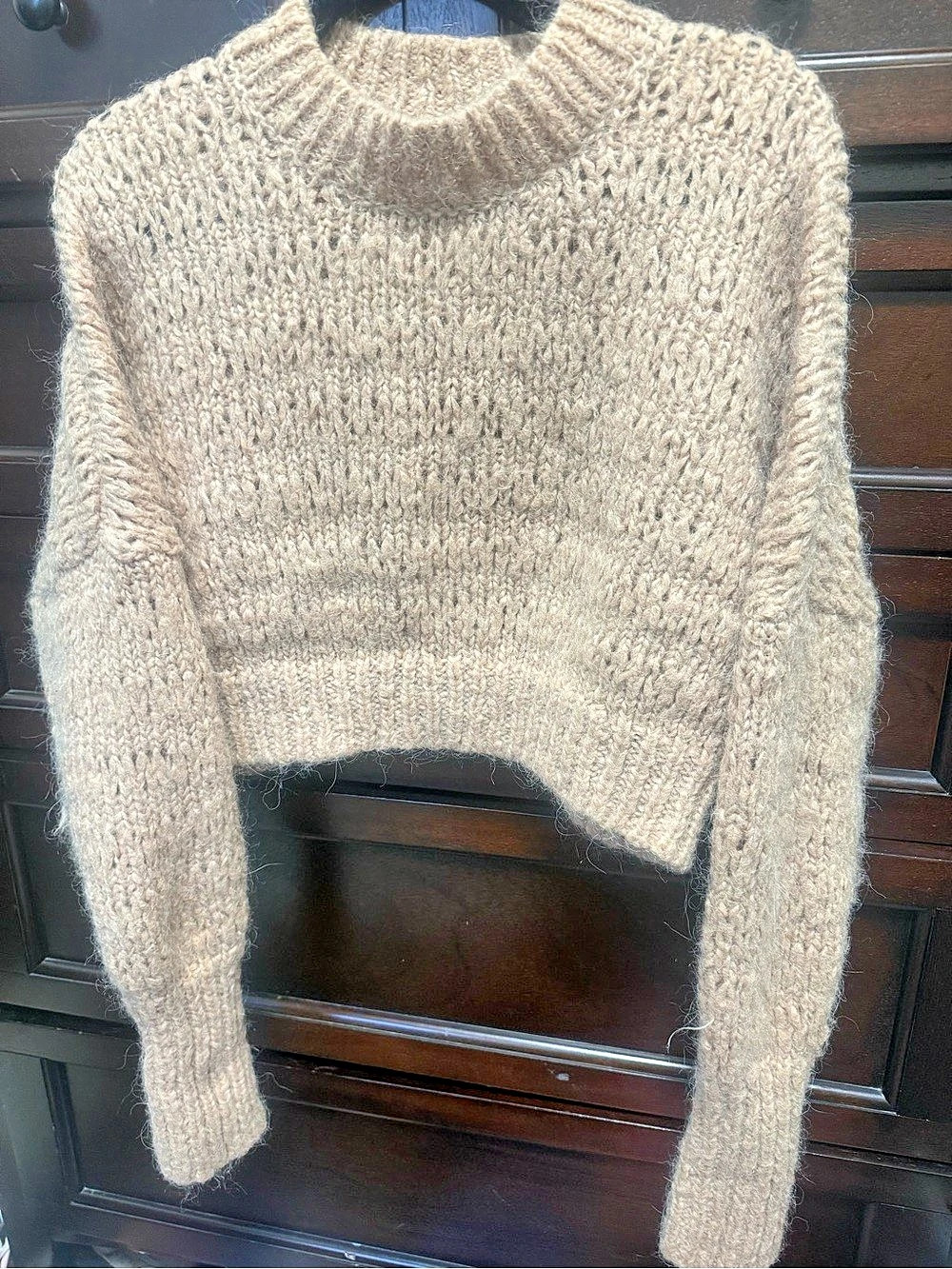 Wilfred by Aritzia Cropped Knit Sweater in Beige Size Small